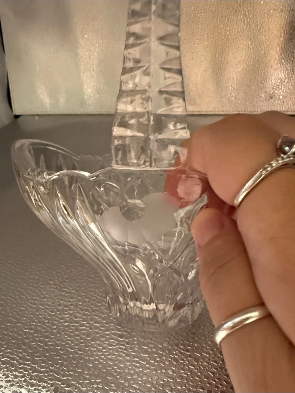 Vintage stunning Princess House Heritage Romance Collection Glass Basket